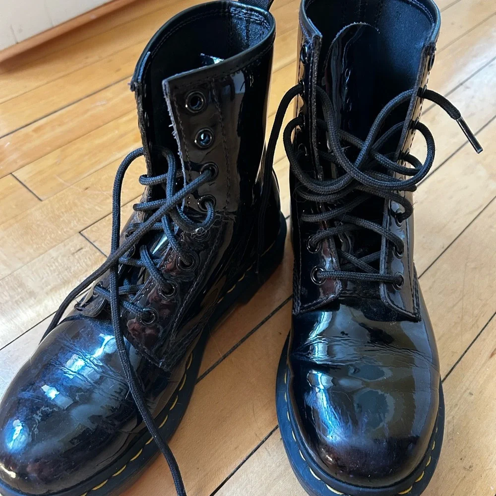 Dr. Martens Black Ankle Boots, 7US/38EU - Picture 2 of 8